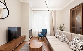 Kaunas Town Hall Apartment 5 By Urban Rent